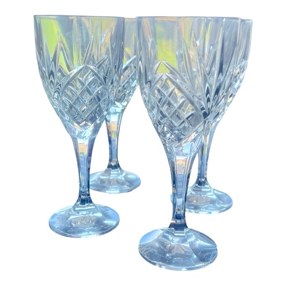 Set of 4 Godinger Dublin Glass Goblets - Perfect for Wine Lovers! - Picture 8 of 16